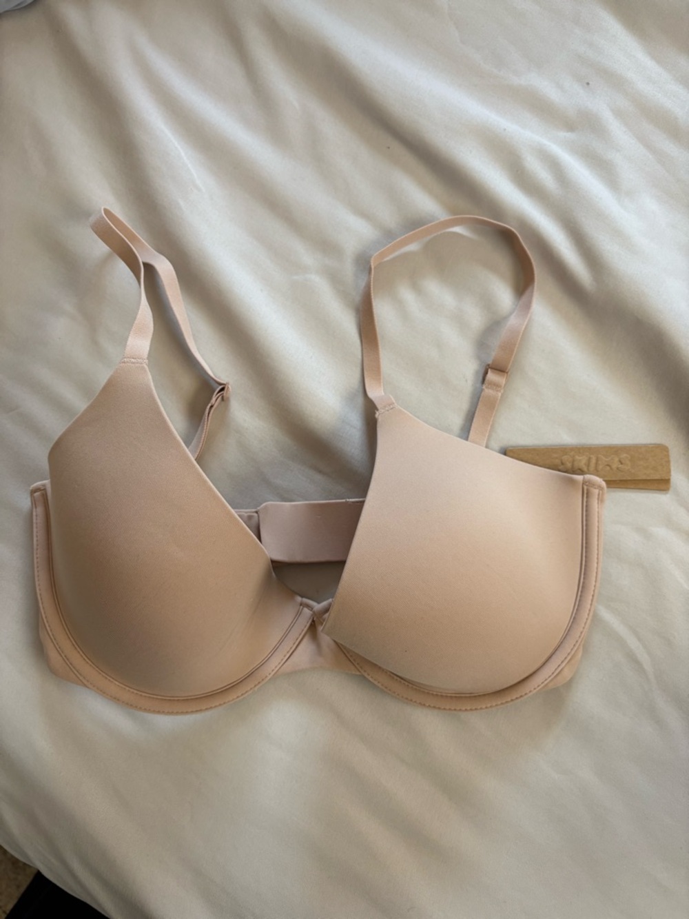 NWT Skims Fits Everybody Plunge Bra - 32DD